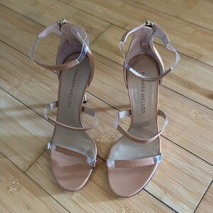 Tamara Mellon Frontline Sandals 105 mm, color NUDE. Comes with the dust bag.